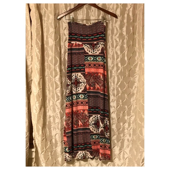 Cantata Brand maxi skirt - Picture 2 of 6